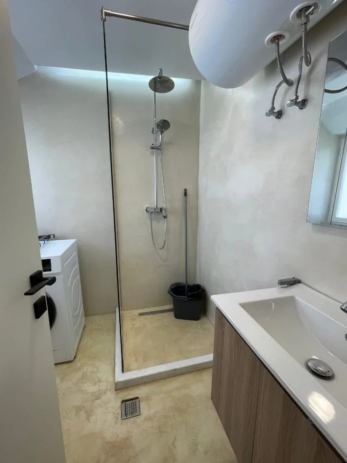 Tirane, jepet me qera Vile 1+1 Kati 3, 45 m² 49.000 L
