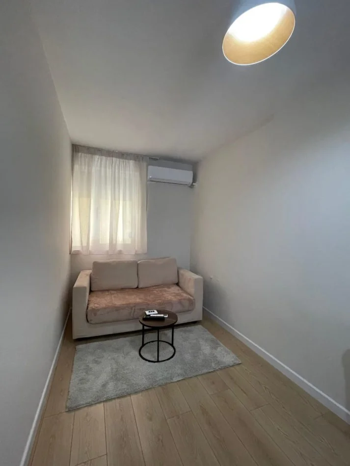 Tirane, jepet me qera Vile 1+1 Kati 3, 45 m² 49.000 L