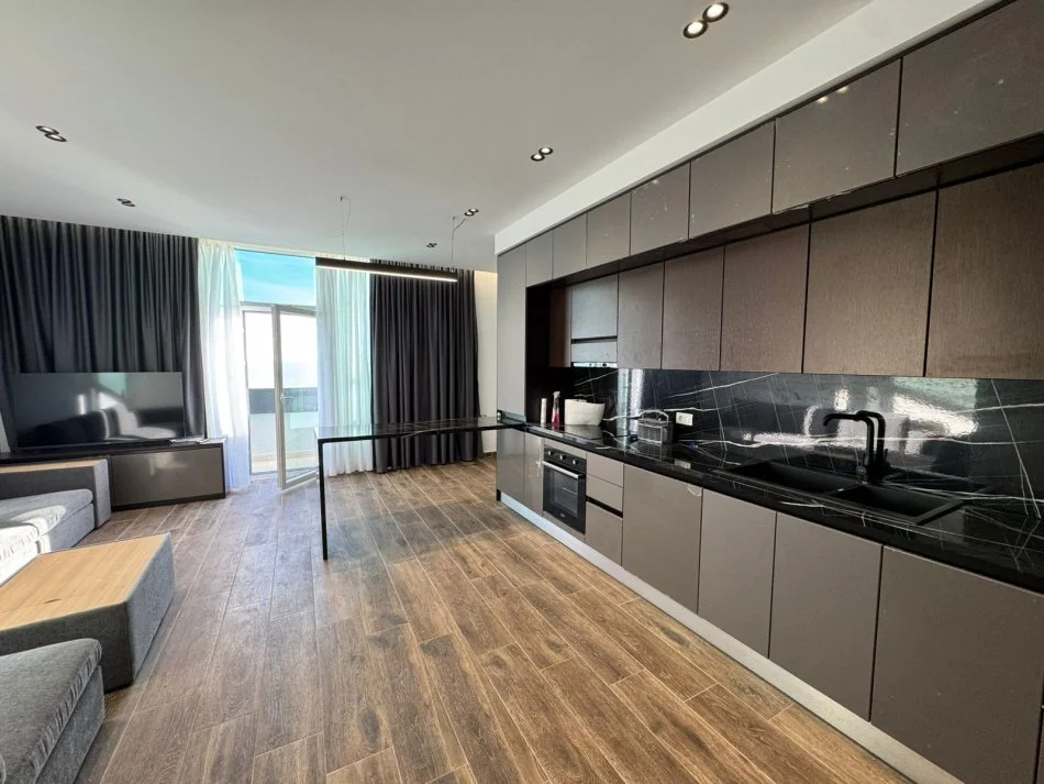 Durres, shitet apartament 2+1+Aneks+Ballkon Kati 3, 115 m² 350.000 € (Vollga)