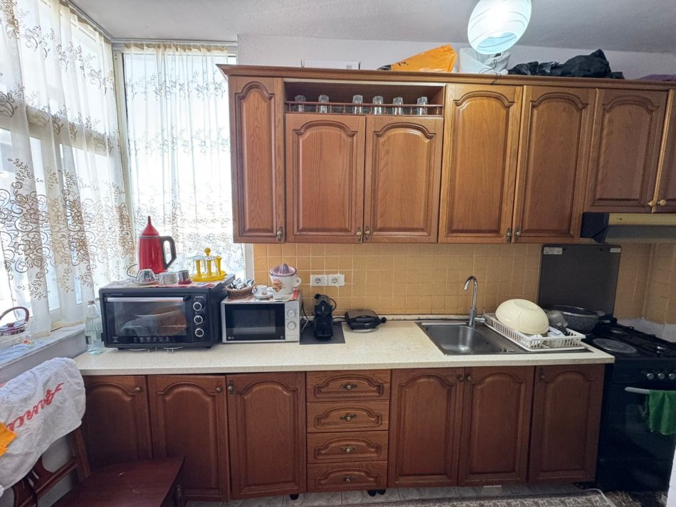 Kavaje, shitet apartament 3+1+Aneks+Ballkon Kati 4, 120 m² 75.000 € (Rruga Qazim Karriqi, Kavajë,)