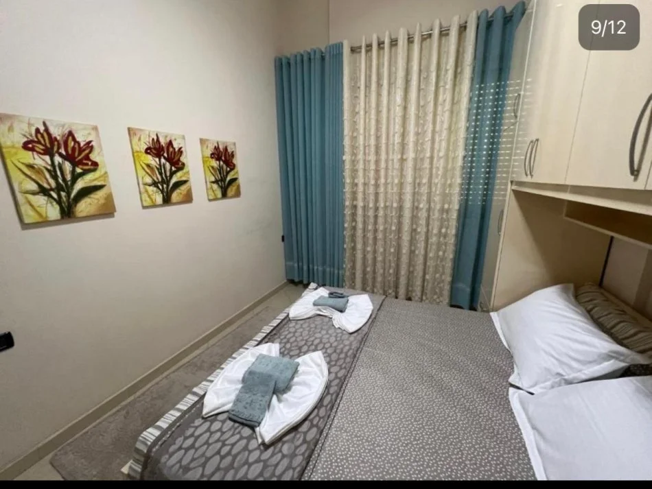 Vlore, shitet apartament 1+1+Ballkon , 80 m² (Skele)