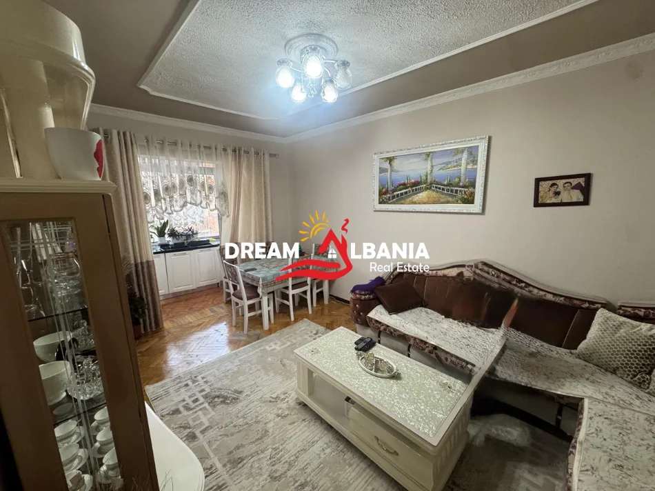 Tirane, shitet apartament 2+1 Kati 4, 72 m² 210.000 € (Myslym Shyri)