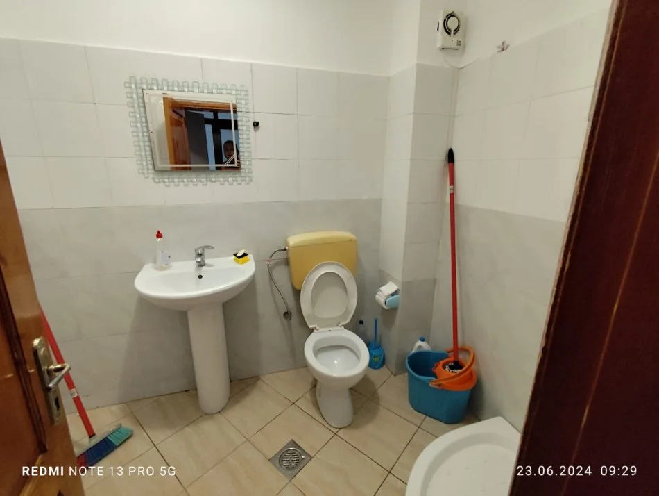Tirane, shitet apartament 1+1+Ballkon Kati 3, 58 m² 104.000 € (ish fusha aviacionit)