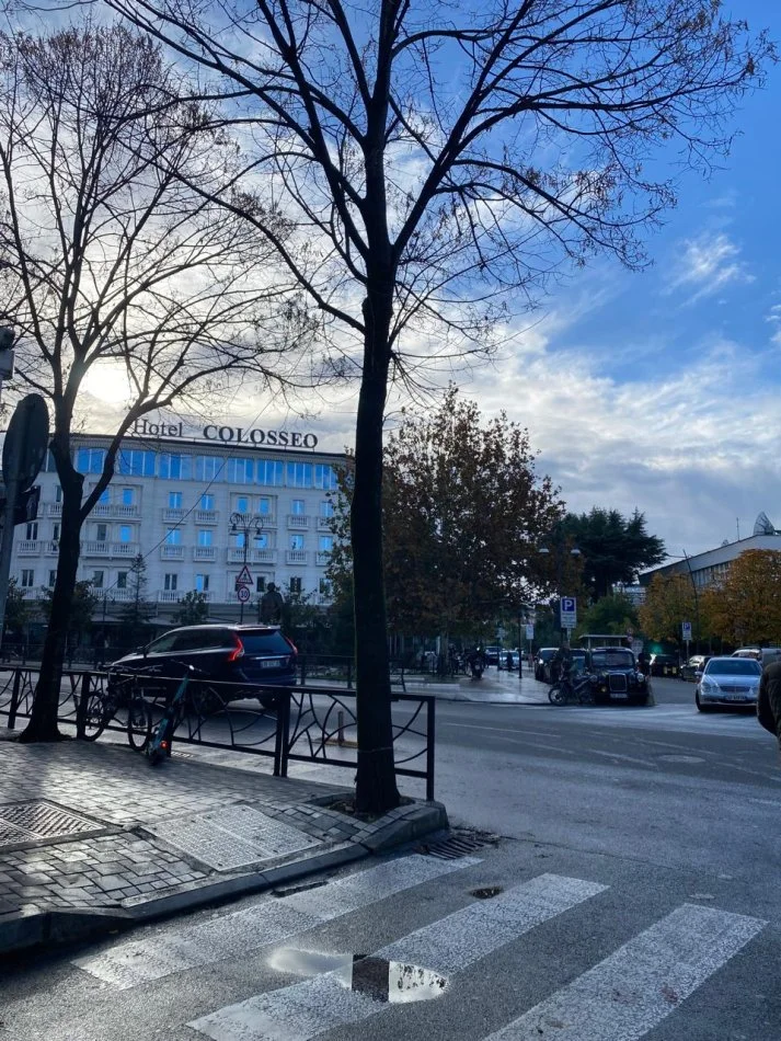 Tirane, shitet apartament 2+1 Kati 2, 83 m² 185.000 € (Rruga e Durresit, Colosseu)