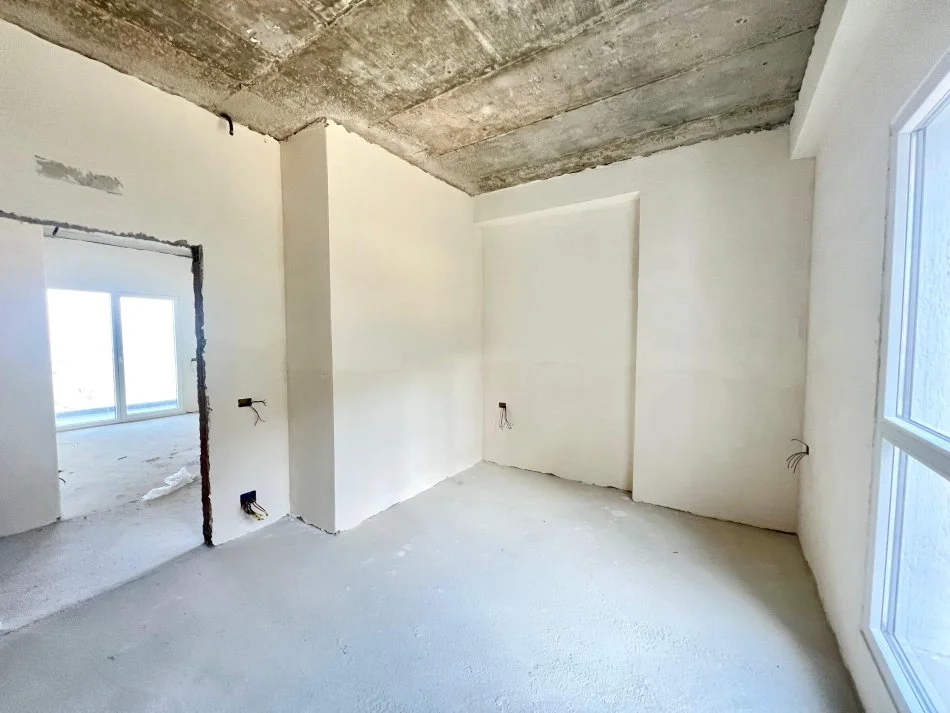 Vlore, shitet apartament 1+1+Ballkon Kati 3, 67 m² (Lungomare)