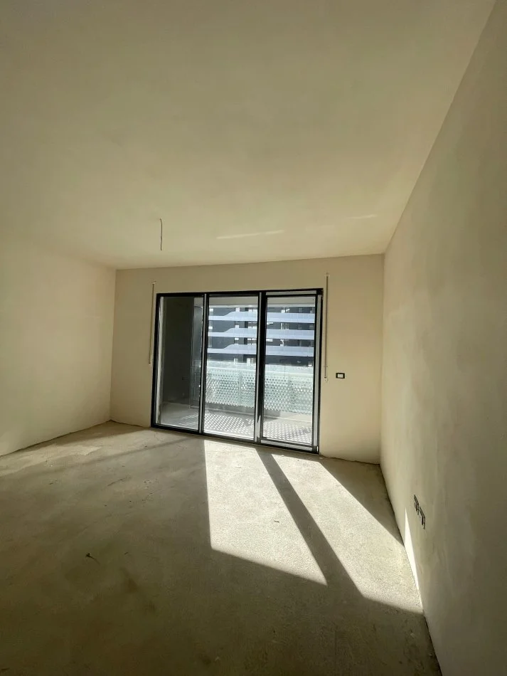 Tirane, shitet apartament 2+1+Ballkon Kati 5, 115 m² 175.000 € (Don Bosko)