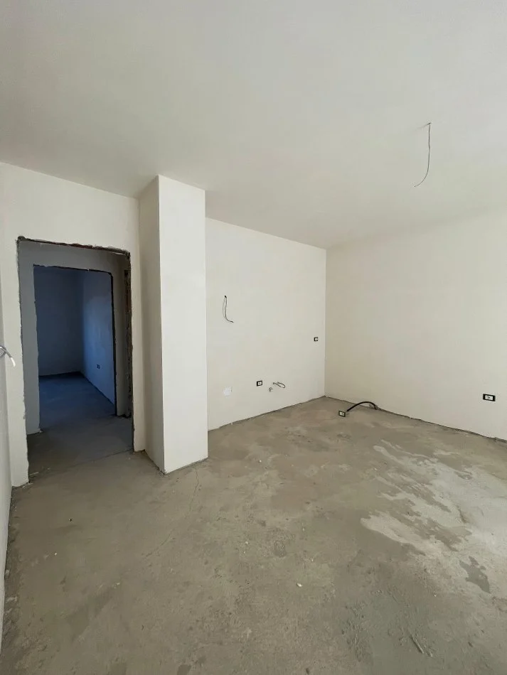 Tirane, shitet apartament 2+1+Ballkon Kati 5, 115 m² 175.000 € (Don Bosko)