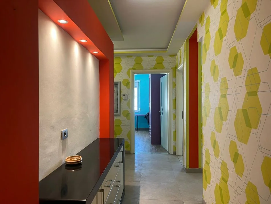 Tirane, shitet apartament 3+1+Aneks+Ballkon Kati 10, 140 m² 230.000 € (Zona e Brrylit)