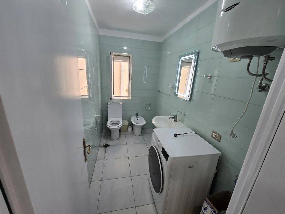 Durres, shitet apartament 2+1+Aneks+Ballkon Kati 3, 92 m² 128.000 € (Aleksander Goga (Muzeumi))