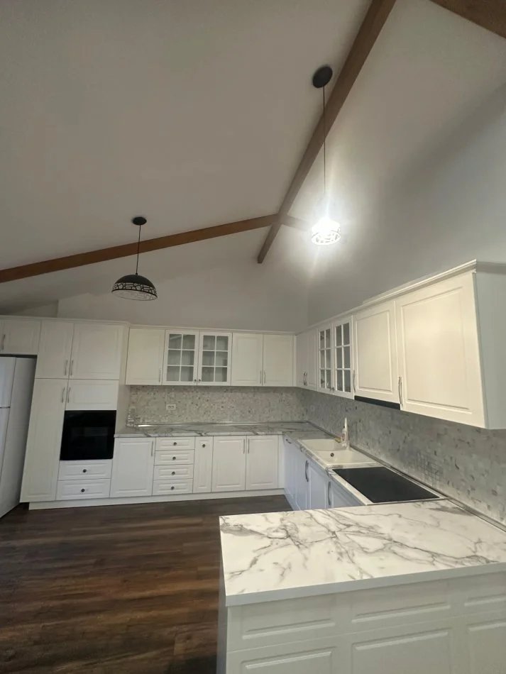 Tirane, jepet me qera apartament+verande | Penthouse 3+1+Ballkon Kati 4, 200 m² 1.500 € (TEG)