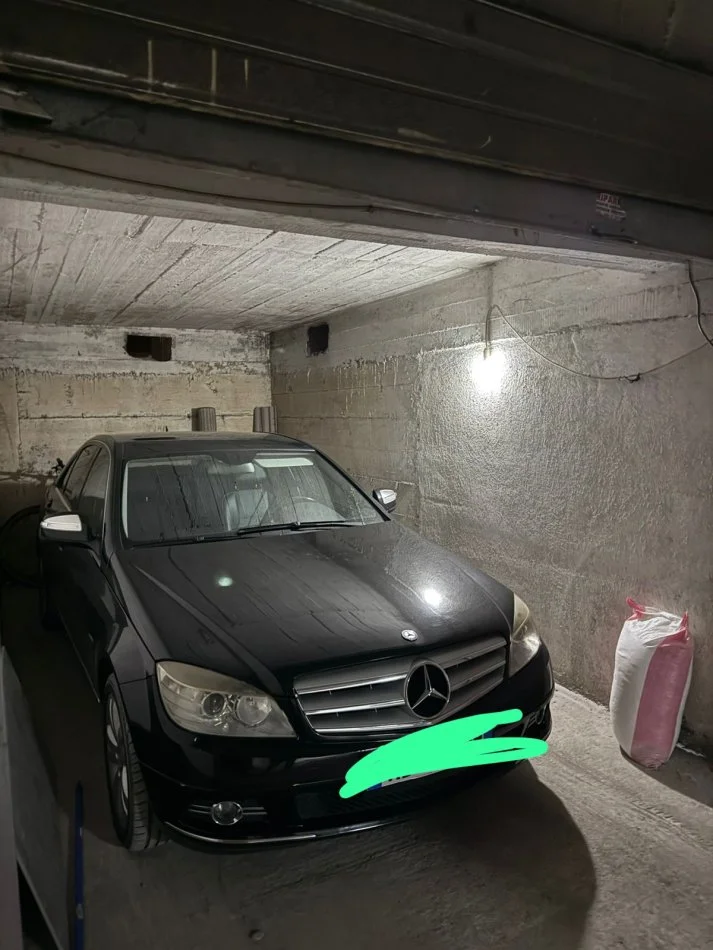 Tirane, shitet garazh Kati -2, 18 m² 30.000 € (Komuna e Parisit)