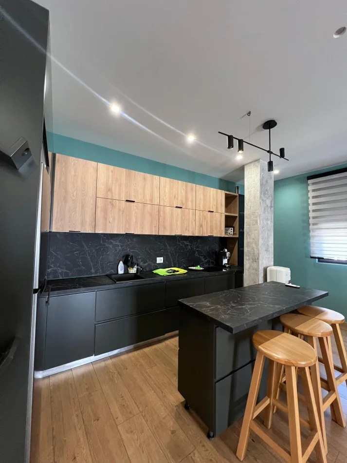 Tirane, jepet me qera 2+1+Ballkon Kati 3, 650 € (Don Bosko)