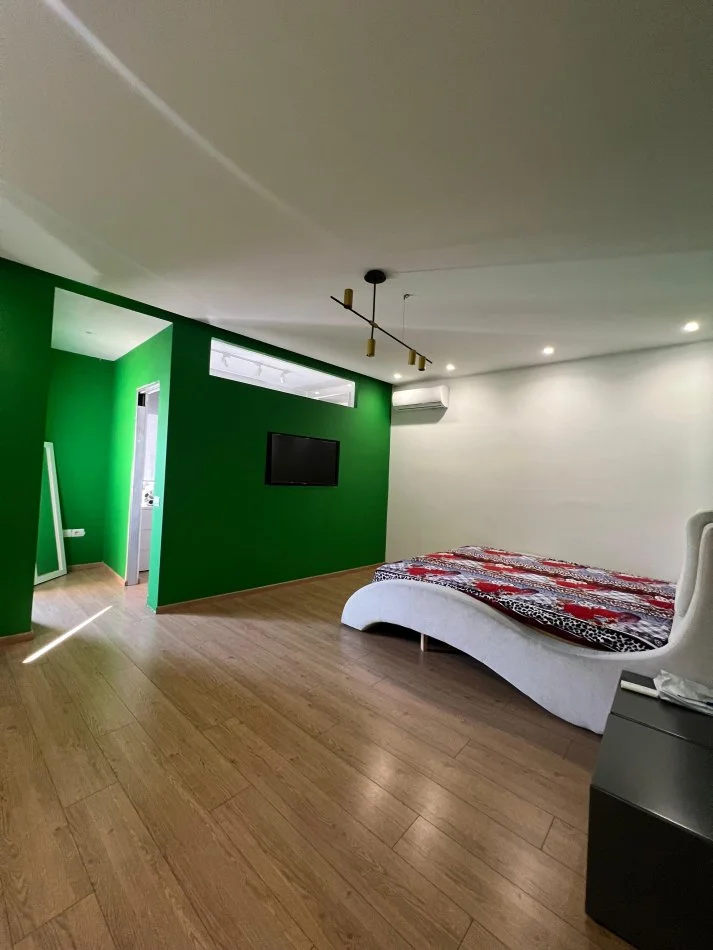 Tirane, jepet me qera 2+1+Ballkon Kati 3, 650 € (Don Bosko)