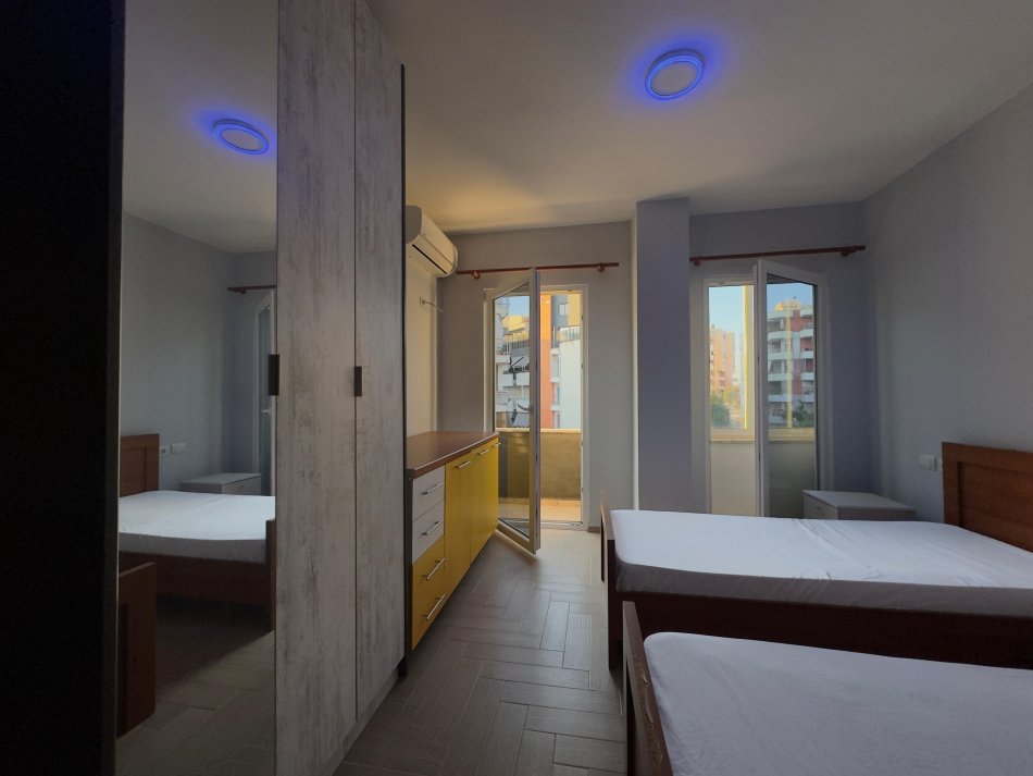 Tirane, jepet me qera 14 studio Kati 6, 4.000 €