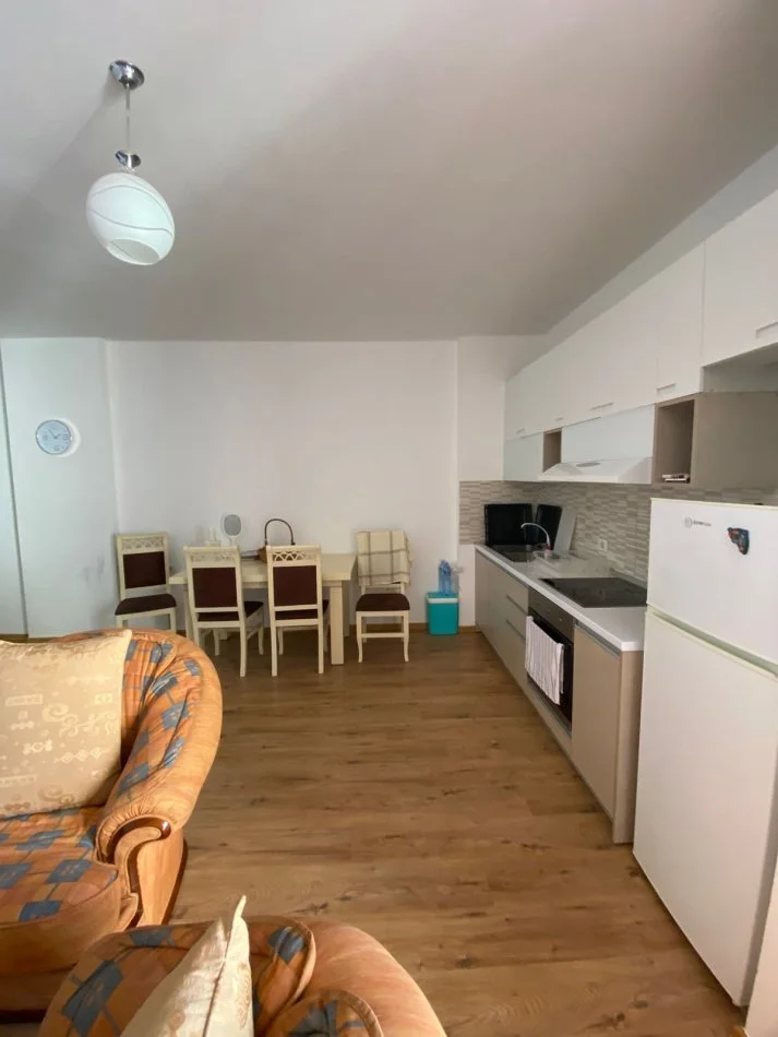 Vlore, shitet apartament 2+1+Ballkon Kati 3, 110 m² 291.000 € (Rruga Murat Tërbaçi)