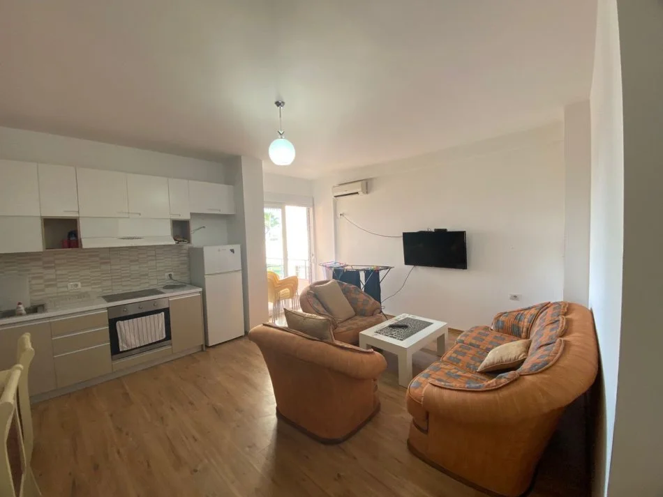 Vlore, shitet apartament 2+1+Ballkon Kati 3, 110 m² 291.000 € (Rruga Murat Tërbaçi)