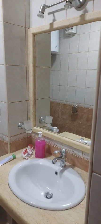 Tirane, jepet me qera apartament 1+1 Kati 6, 70 m² 580 € (Rruga e Elbasanit)