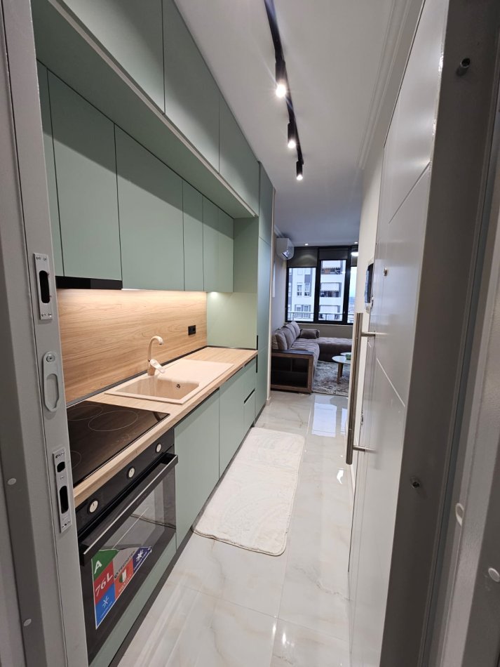 Tirane, jepet me qera apartament 1+1 Kati 7, 75 m² 480 € (5 Maji)