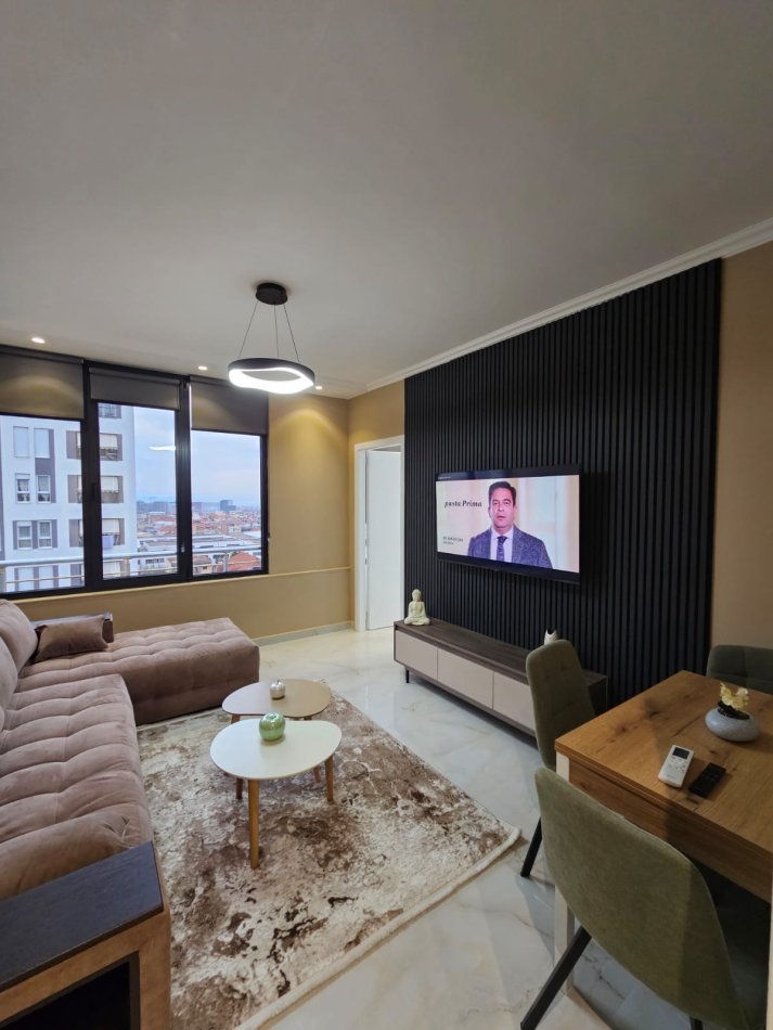 Tirane, jepet me qera apartament 1+1 Kati 7, 75 m² 480 € (5 Maji)