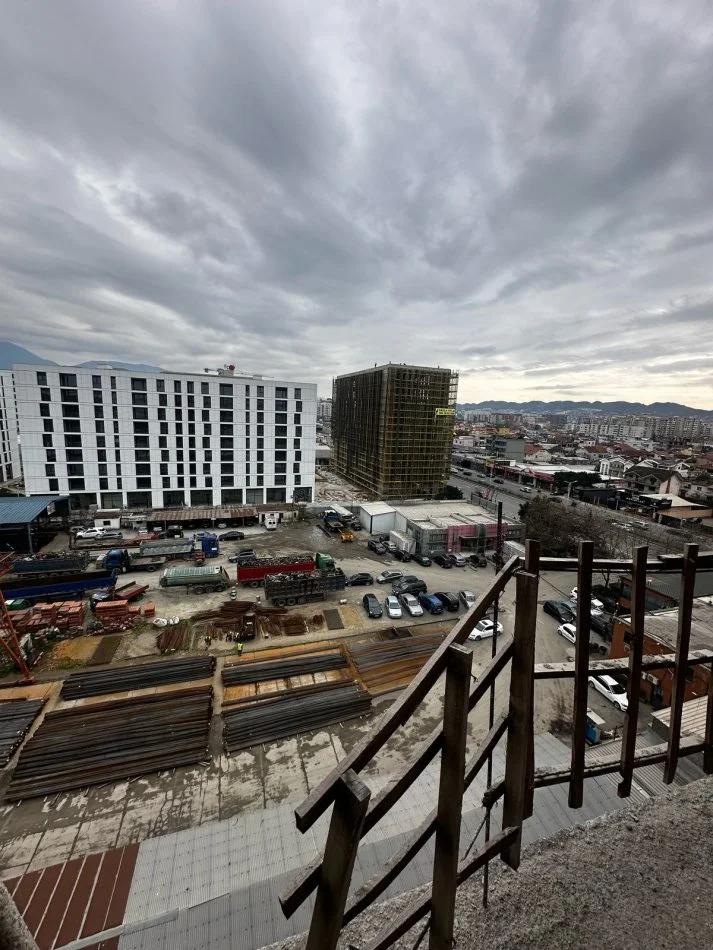 Tirane, shitet apartament 2+1+Ballkon Kati 7, 94 m² 118.000 € (ish dogana)