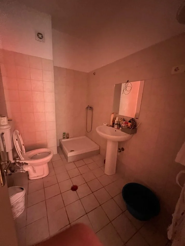 Tirane, shitet apartament 2+1+Ballkon Kati 7, 100 m² 100.000 € (Rruga Sokrat Miho)