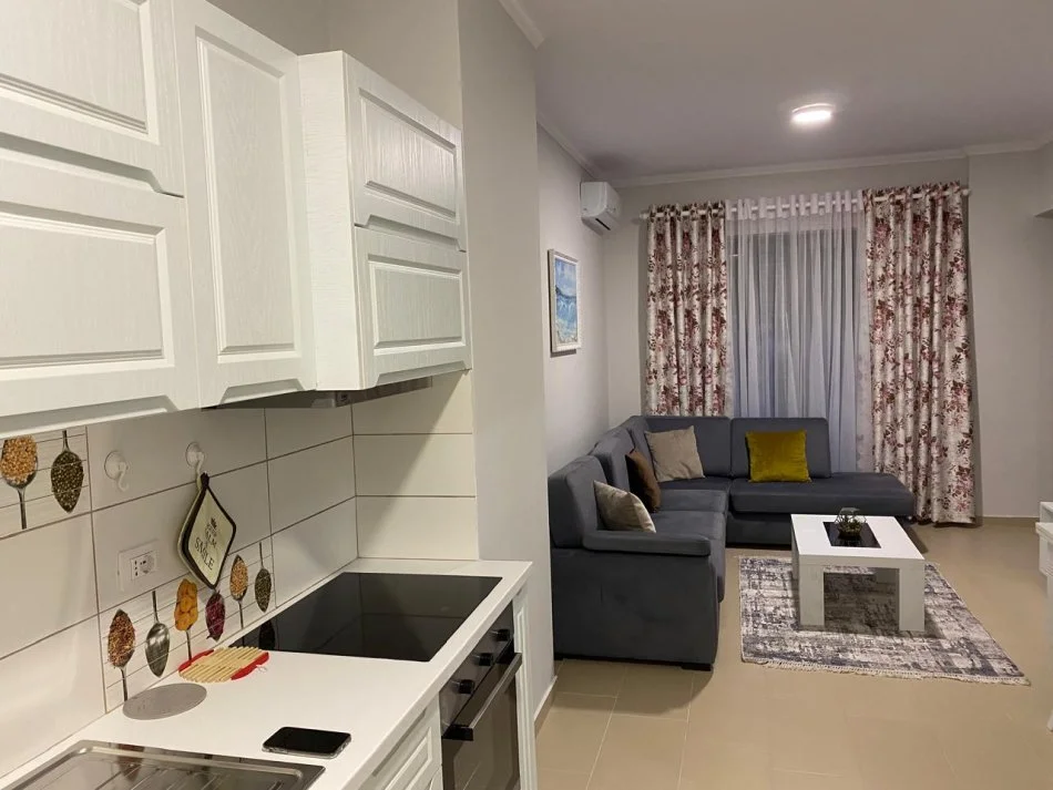 Vlore, jepet me qera apartament 1+1+Aneks+Ballkon , 108 m² 600 € (tek Diamond Hill, Vlore)