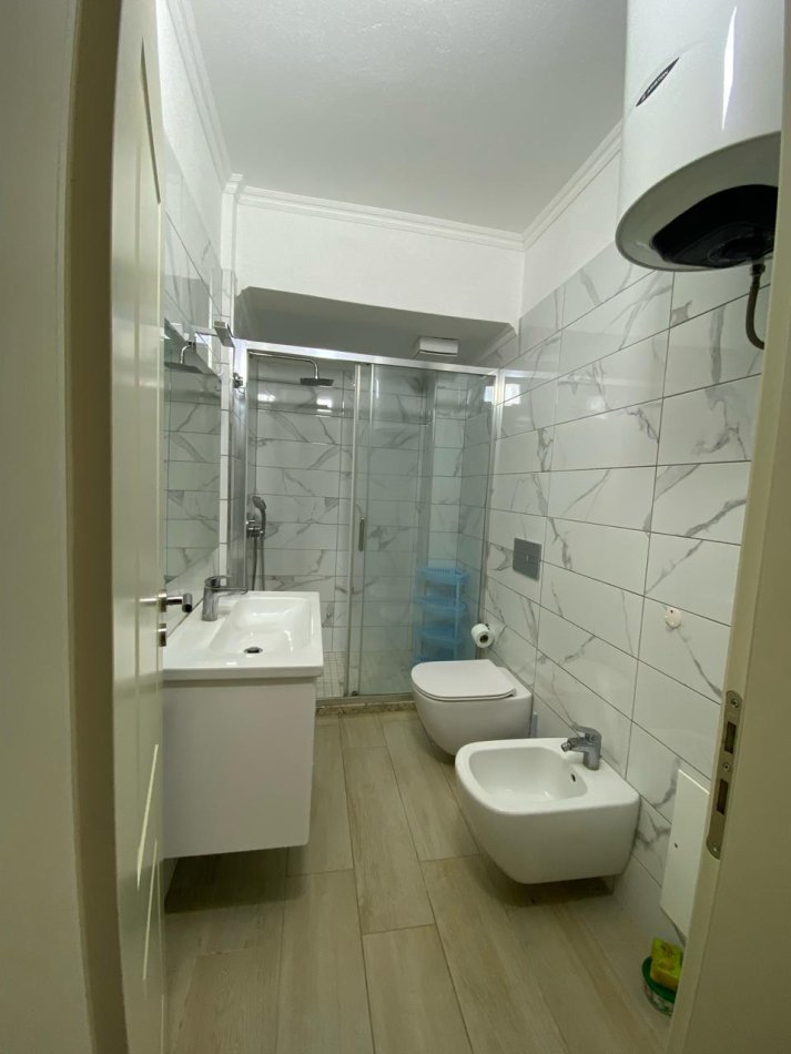 Durres, jepet me qera apartament 2+1 Kati 1, 90 m² 500 € 