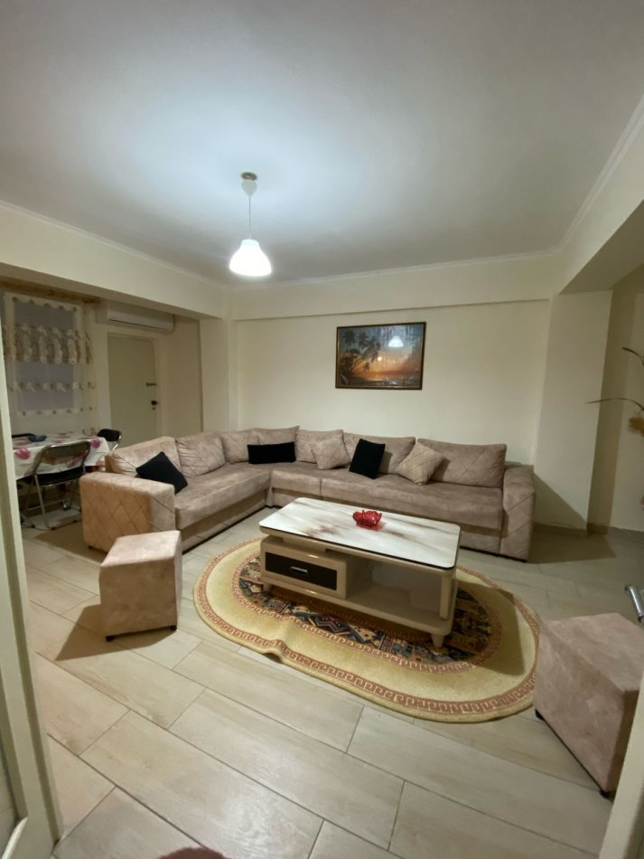 Durres, jepet me qera apartament 2+1 Kati 1, 90 m² 500 € 