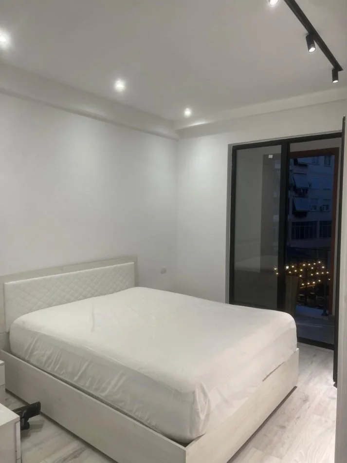 Apartament 1+1 për qira te Urban Gate Astir