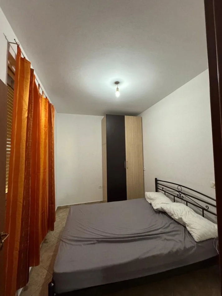 Tirane, shitet apartament 3+1+Ballkon Kati 9, 116 m² 140.000 € (Rruga Thoma Koxhaj)