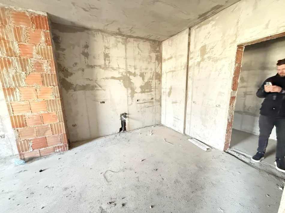 Tirane, shitet apartament 1+1+Ballkon Kati 5, 58 m² 95.000 € (5 maji)