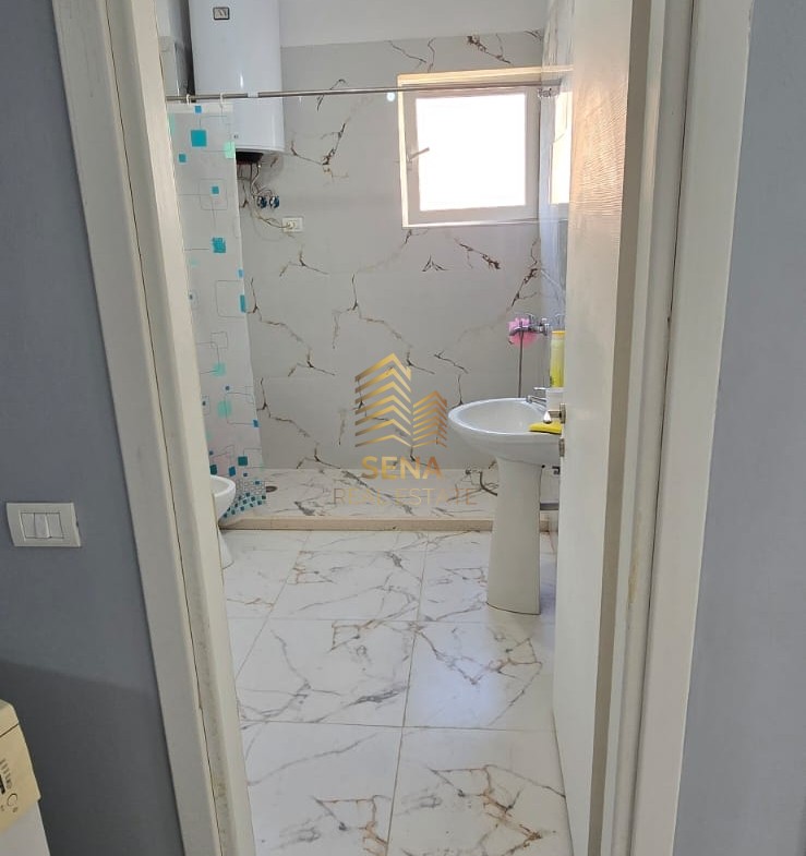 Tirane, shitet apartament 2+1+Ballkon Kati 4, 91 m² 193.000 € (Rruga Mine Peza)