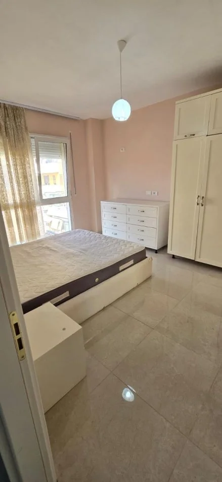 Tirane, shitet apartament 2+1 Kati 4, 91 m² 193.000 € (Mine Peza)