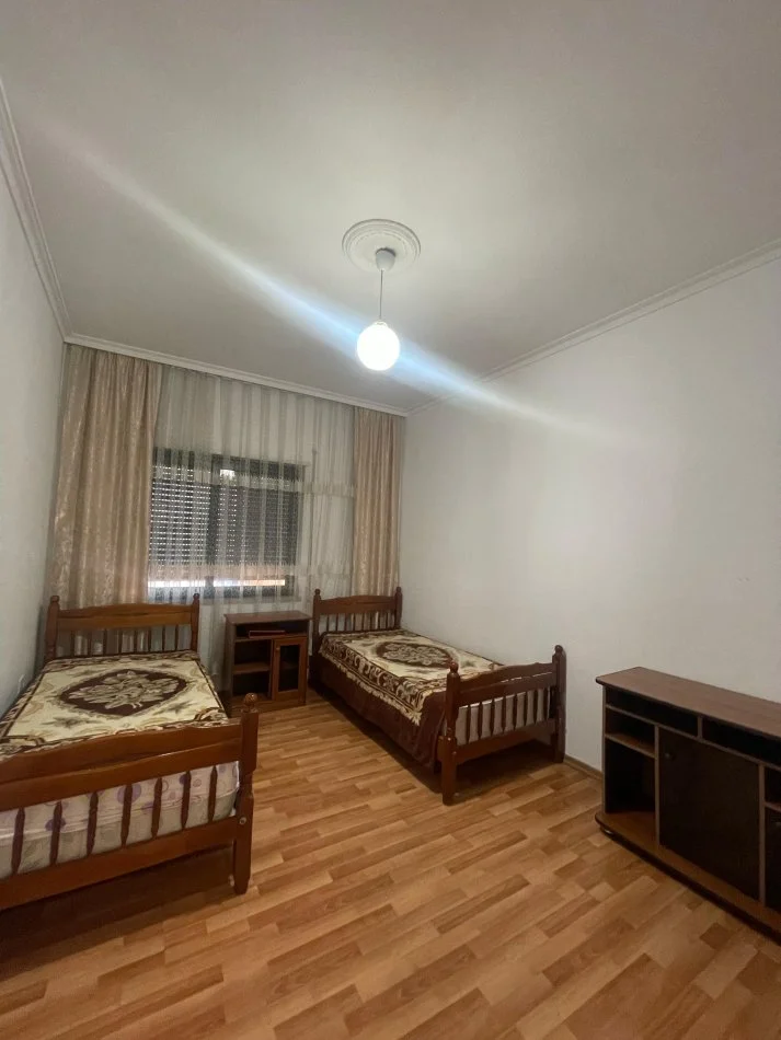 Tirane, jepet me qera apartament 2+1 Kati 9, 100 m² 600 €