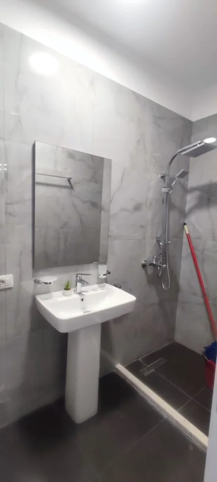 Tirane, shitet garsonier 1+1 Kati 4, 35 m² 82.000 € 