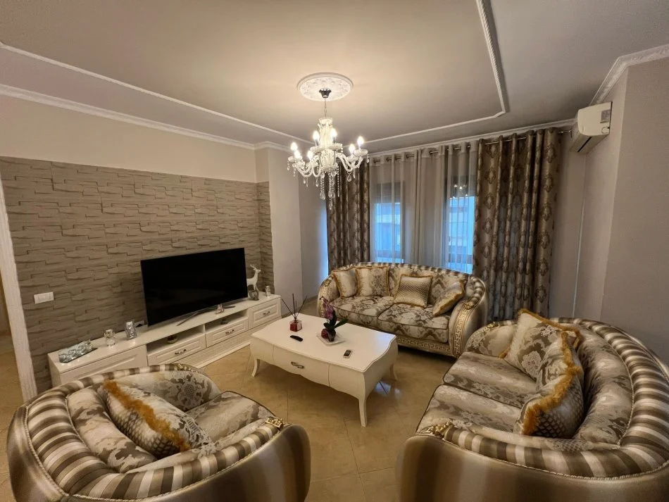 Tirane, shes apartament 2+1+Ballkon Kati 5, 111 m² 188.000 € (Astir)