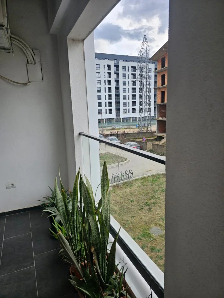 Tirane, jepet me qera apartament 2+1+Ballkon Kati 2, 88 m² (Bulevardi i Ri)