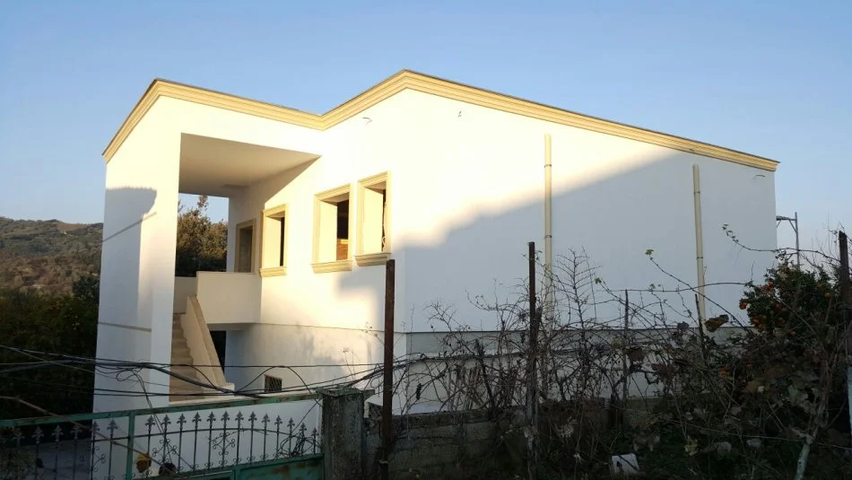 Tirane, shitet ambjent biznesi Kati 2, 115 m² 70.000 € (ndroq)