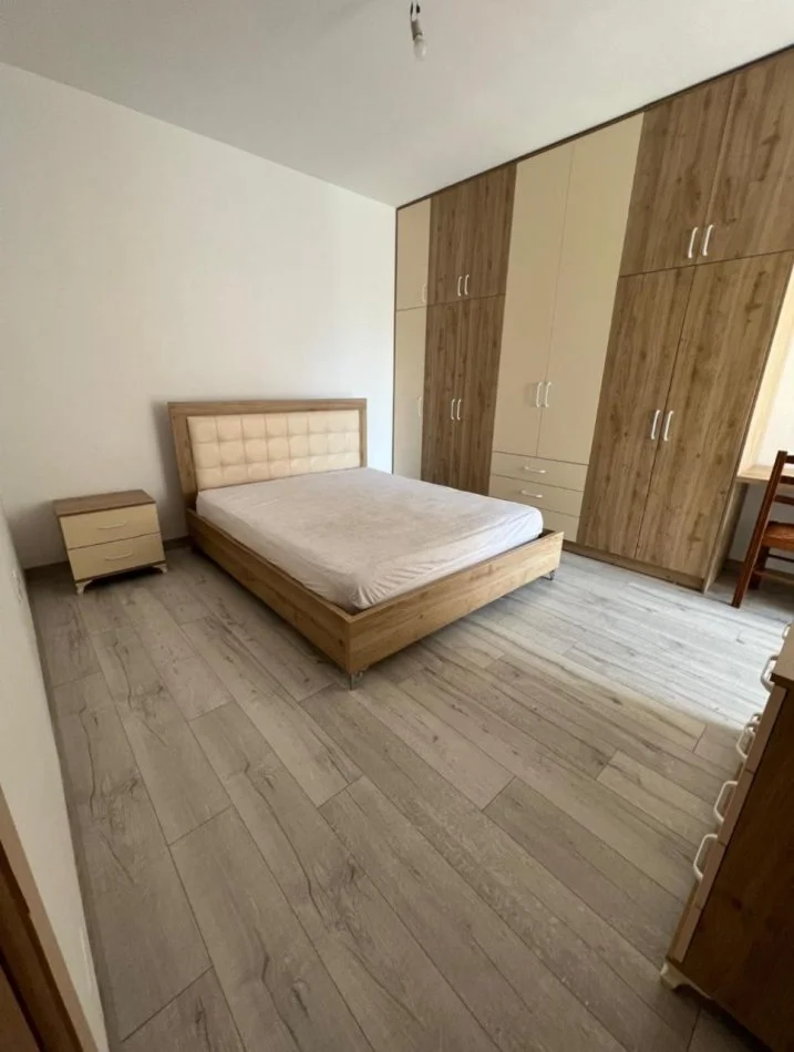 Tirane, jepet me qera apartament 2+1 Kati 4, 103 m² (Astir)
