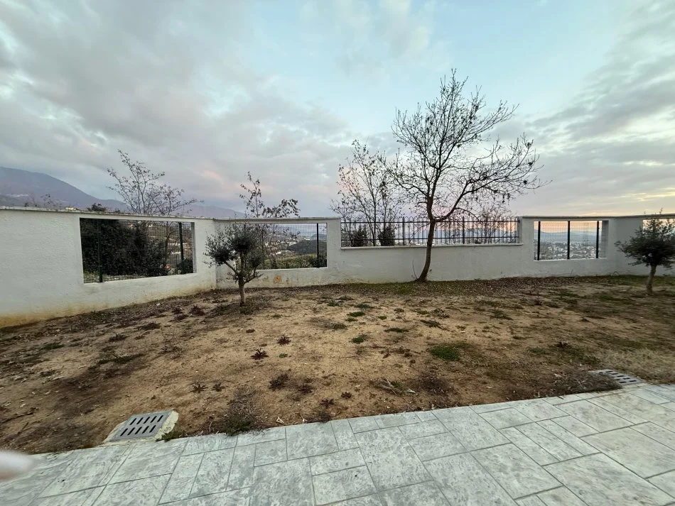 Tirane, shitet apartament 2+1+Ballkon Kati 0, 120 m² 165.000 € (LINZE)