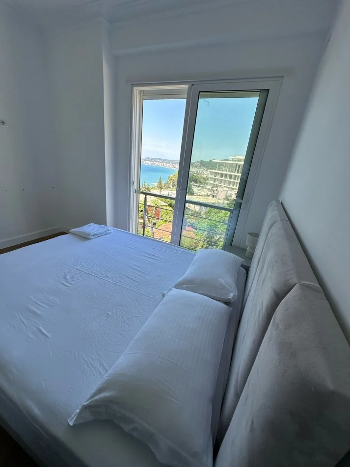 Vlore, jepet me qera apartament 1+1 Kati 2, 65 m² 550 € (Tiku dhe Mato) RV49858