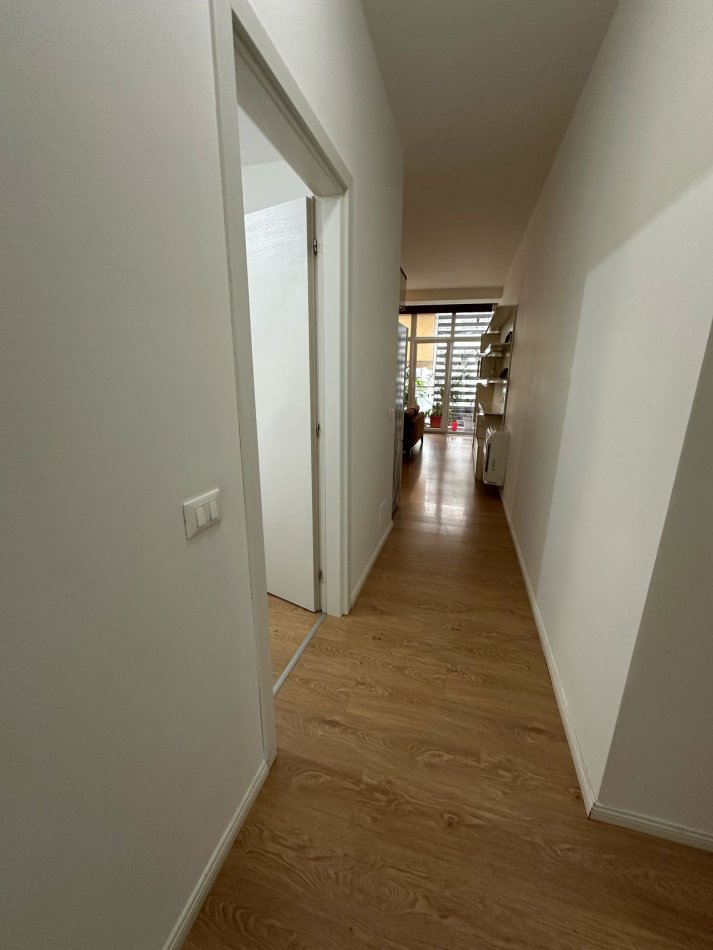 Tirane, jepet me qera apartament 3+1+Aneks+Ballkon Kati 2, 140 m² 1.200 € (Kompleksi Kika 2, Komuna e Parisit)