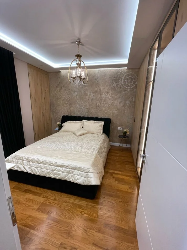 Tirane, jepet me qera apartament 1+1 Kati 6, 50 m² 700 € 