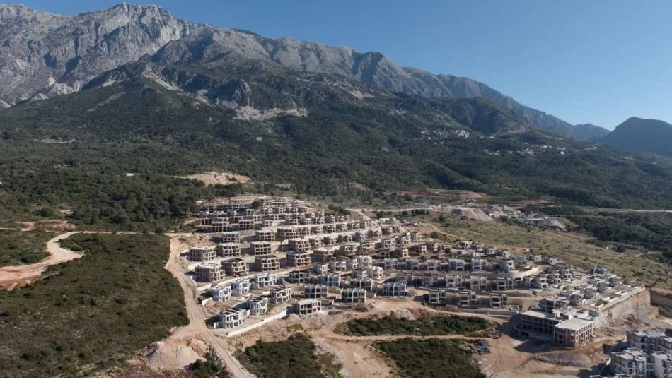 SHITET VILE: 📍 (DHERMI - SAN NICOLAS - PALASE)+3wc+2 Poste Parkimi  -- 258 m² ((928.000 Euro))  🍭