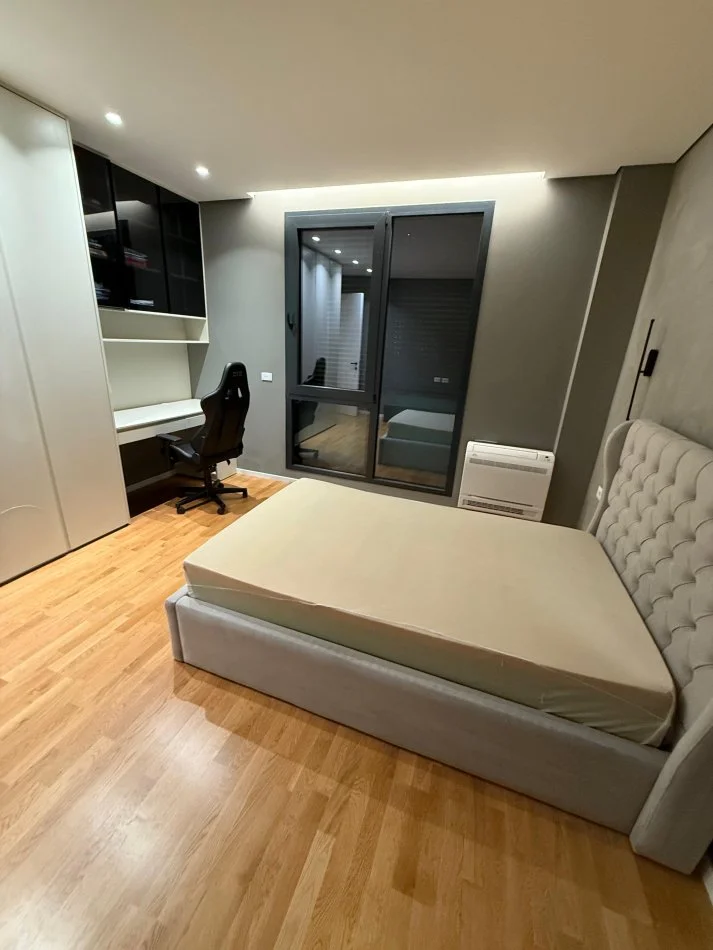 Tirane, jepet me qera 3+1+Ballkon Kati 3, 1.999 € (TEG)