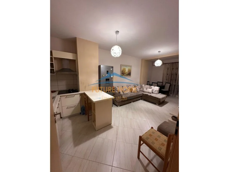 Tirane, jap me qera apartament 1+1 Kati 6, 61 m² 550 € (Rruga Artan Lenja)