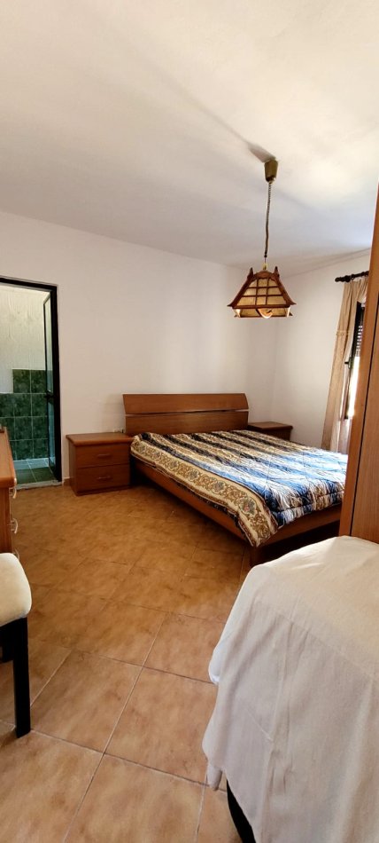Tirane, jepet me qera apartament 3+1 Kati 3, 97 m² 550 € (JEPET ME QIRA APARTAMENT 3+1, RRUGA E DURRESIT)