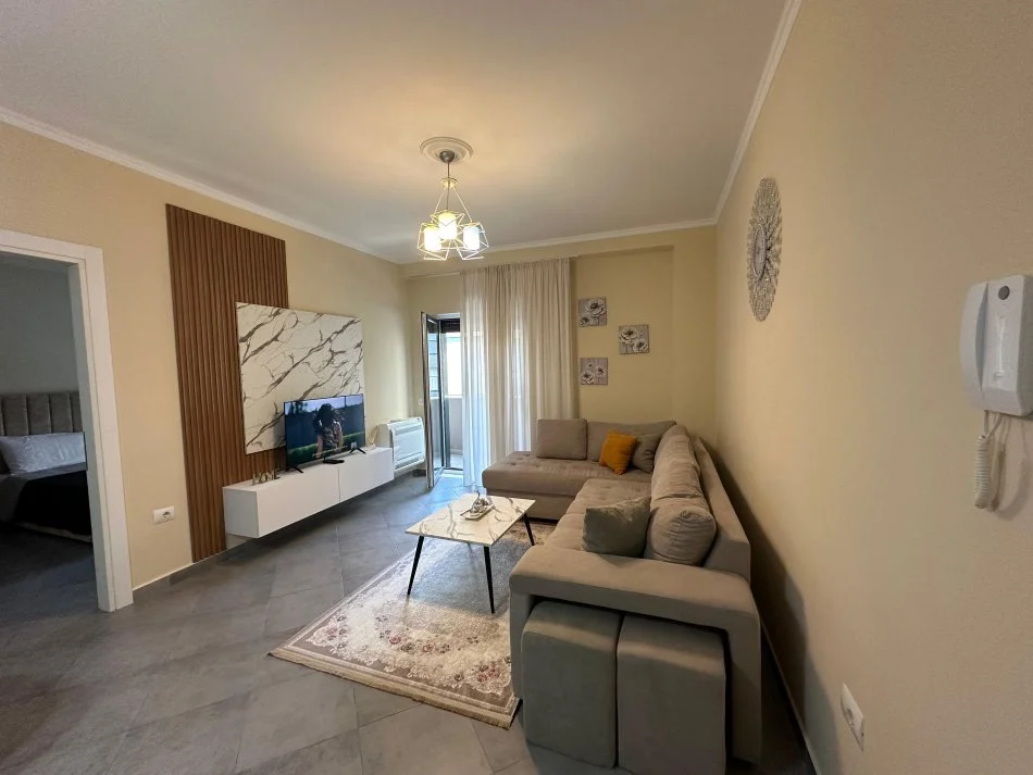 Tirane, jepet me qera apartament 1+1+Ballkon , 50 € 