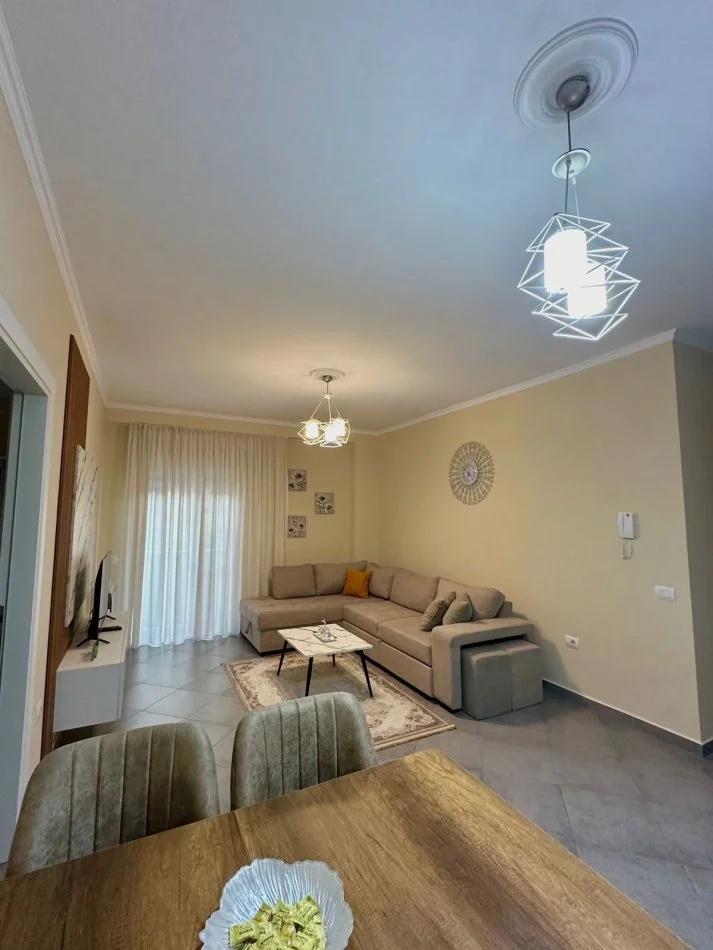 Tirane, jepet me qera apartament 1+1+Ballkon , 50 € 