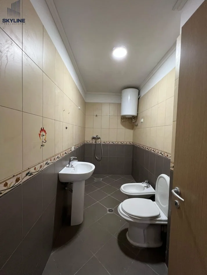 Tirane, shitet apartament 1+1 Kati 2, 79 m² 93.000 € (Fresk)